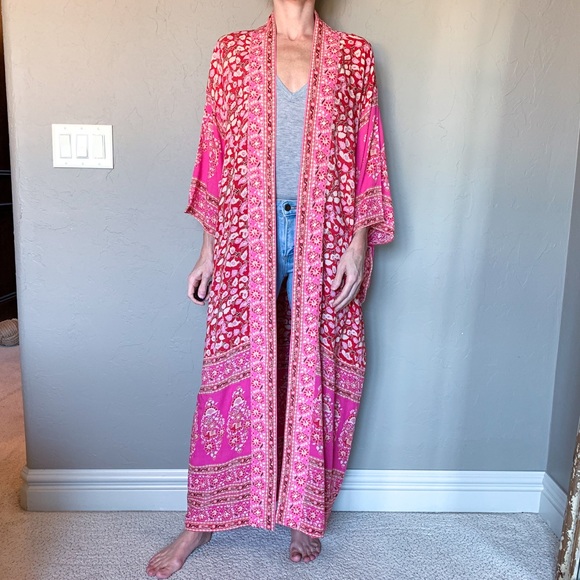 Spell - Picture 2 of 16